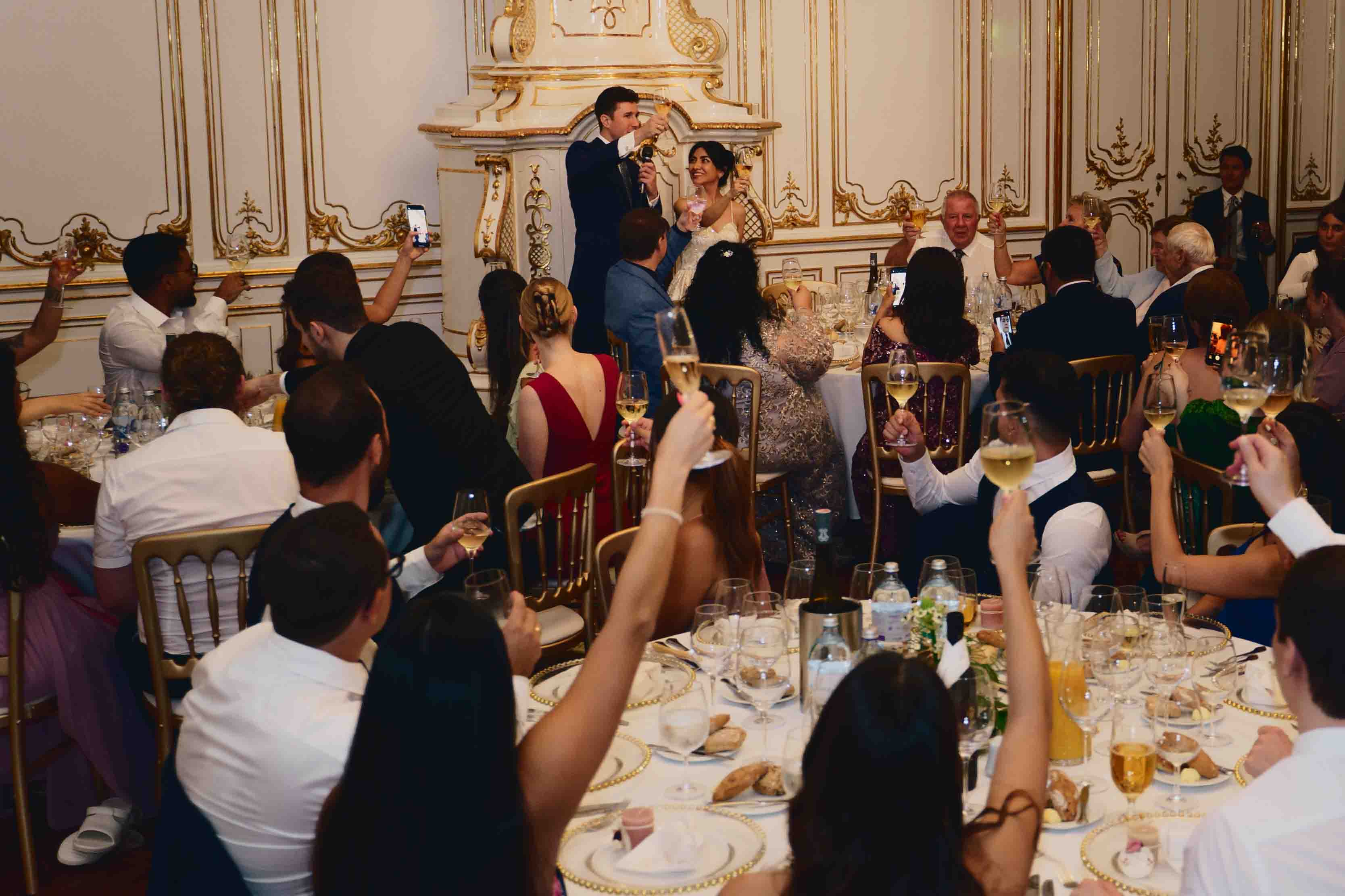 Sektempfang der Gäste im Stadtpalais