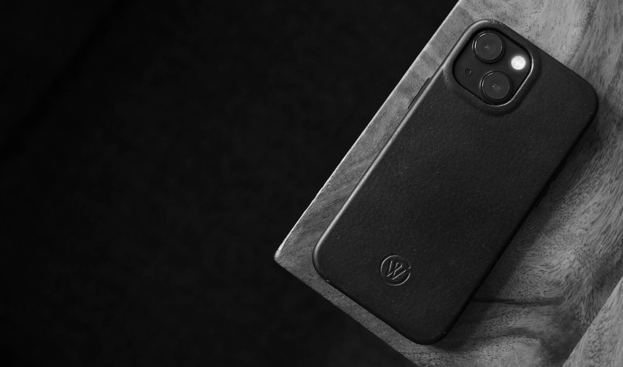 Minimalistische Fotografie der Lederhülle von GoodWilhelm 